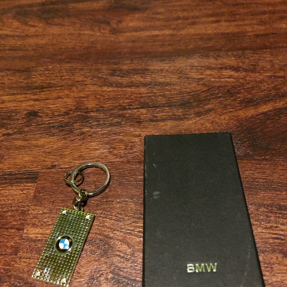 Authentic BMW Key Chain With Box - Picture 2 of 3